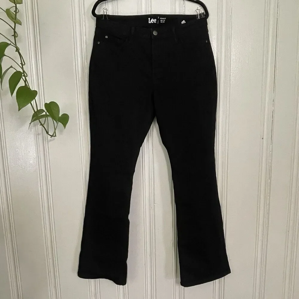 Lee Women Black Mid-Rise Regular Fit 5 Pockets Design Bootcut Jeans Size 12M